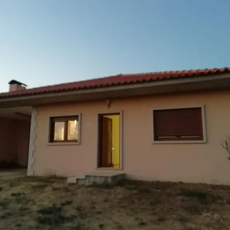 Casa Da Fonte Em Prada, Vinhais Exterior photo