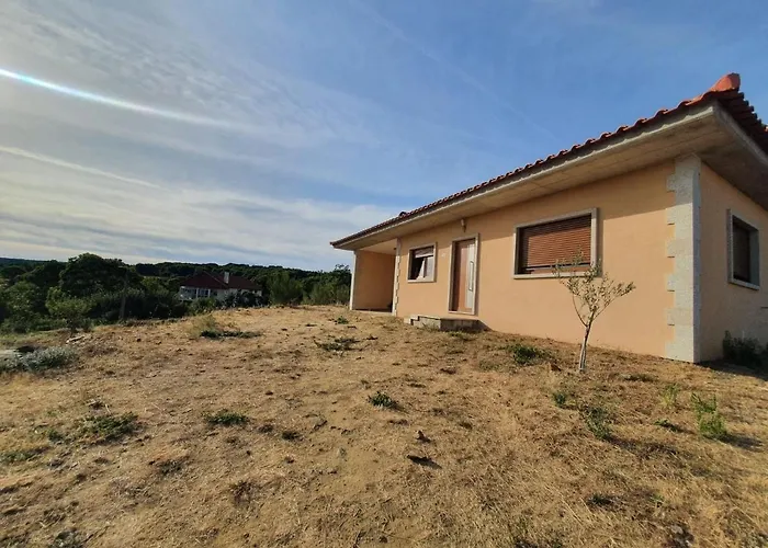 Casa Da Fonte Em Prada, Vinhais
